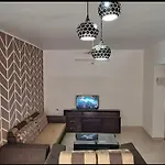 Bamboo Stays 1Bhk Ac Suite With Kitchen At Hi St