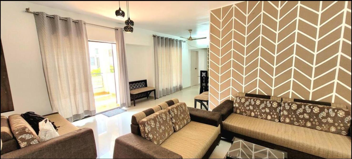 Bamboo 1bhk Ac With Kitchen At Hi St Apartment Pune