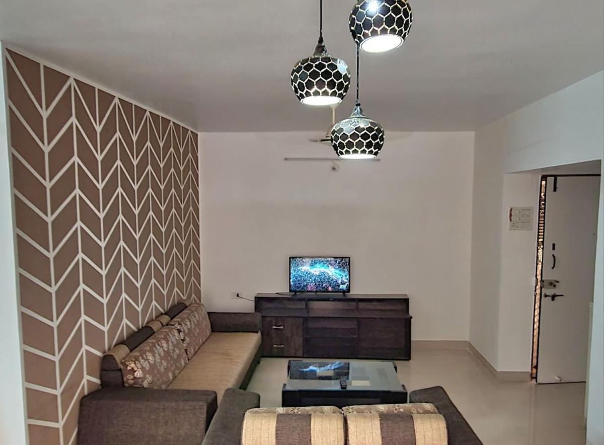Bamboo 1bhk Ac With Kitchen At Hi St
